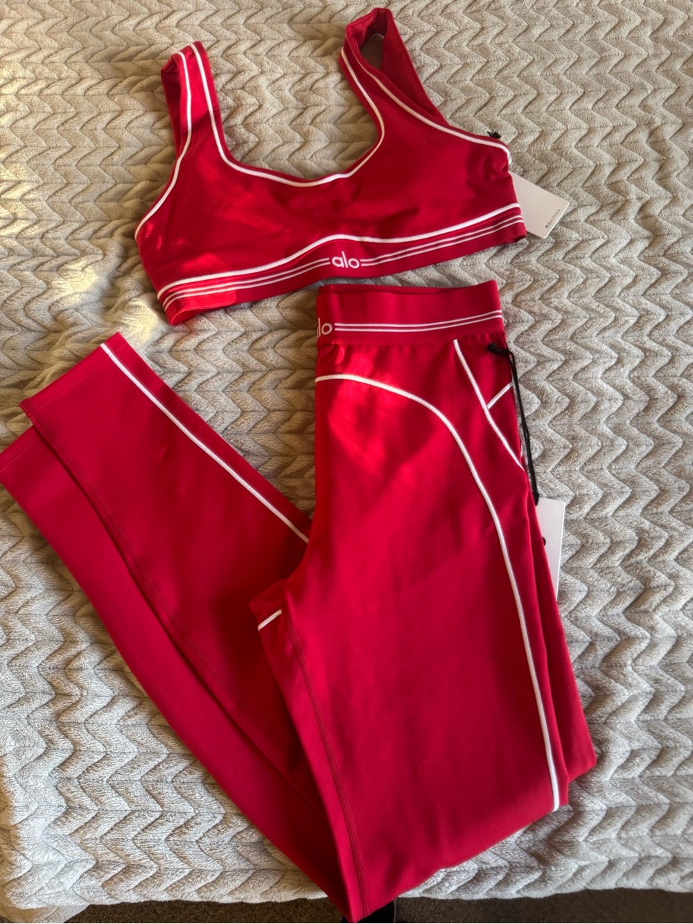 ALO Yoga Red High-Waist Leggings and Sports Bra Set